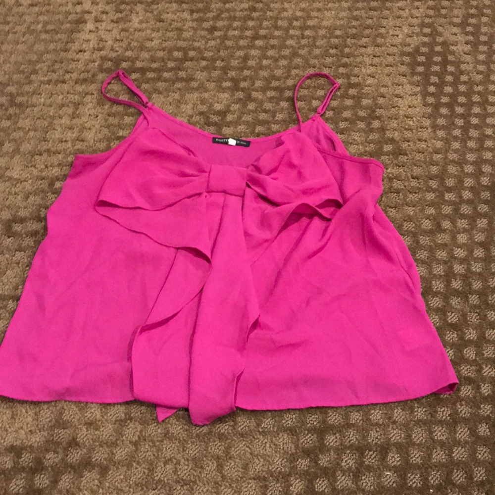 Flowy bow top